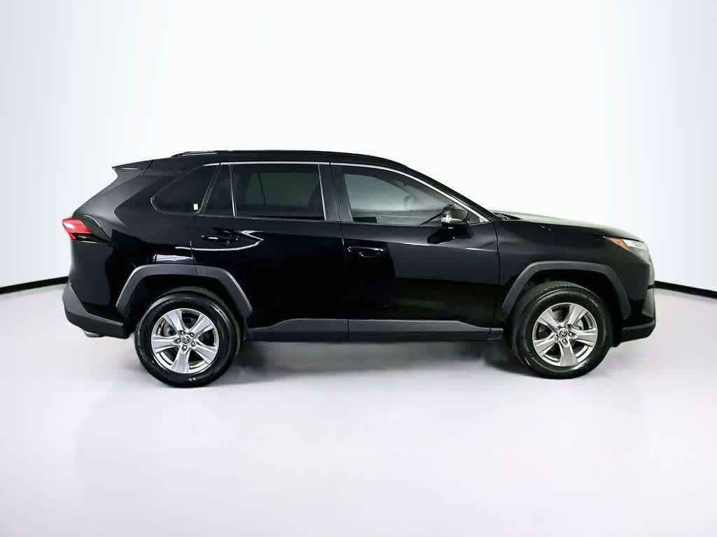 Thumbnail: 2022 Toyota RAV4 - 26