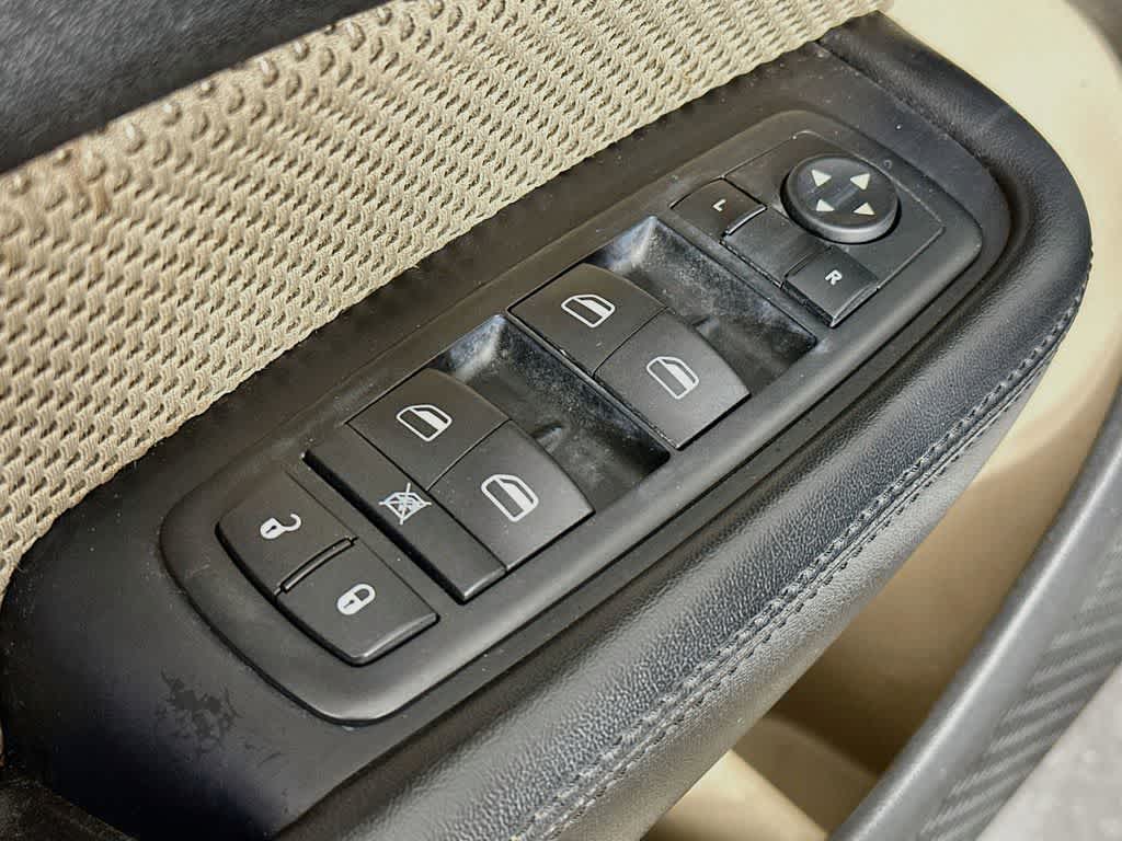 Thumbnail: 2015 Dodge Dart - 26