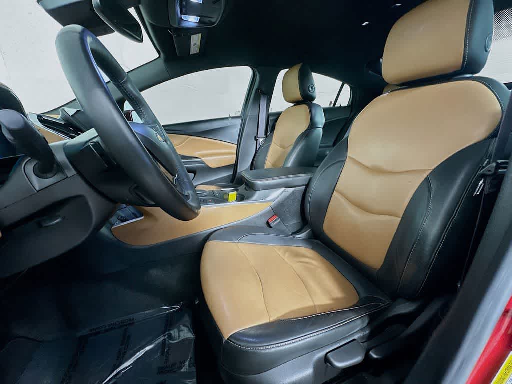 Thumbnail: 2017 Chevrolet Volt - 12