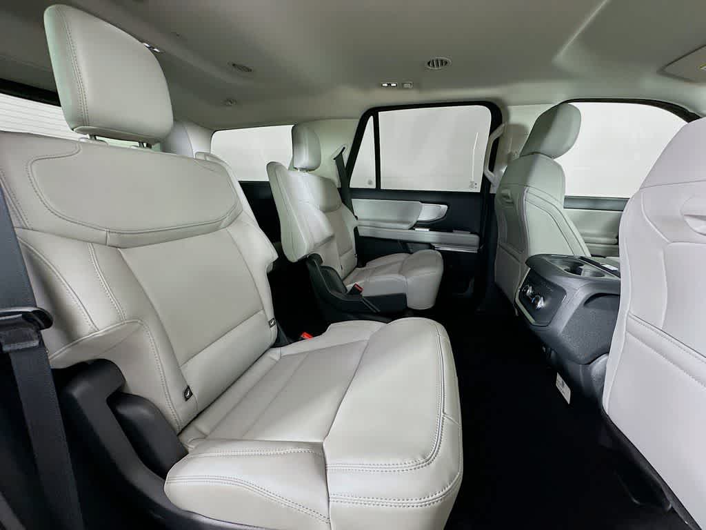 Thumbnail: 2026 Ford Expedition - 31