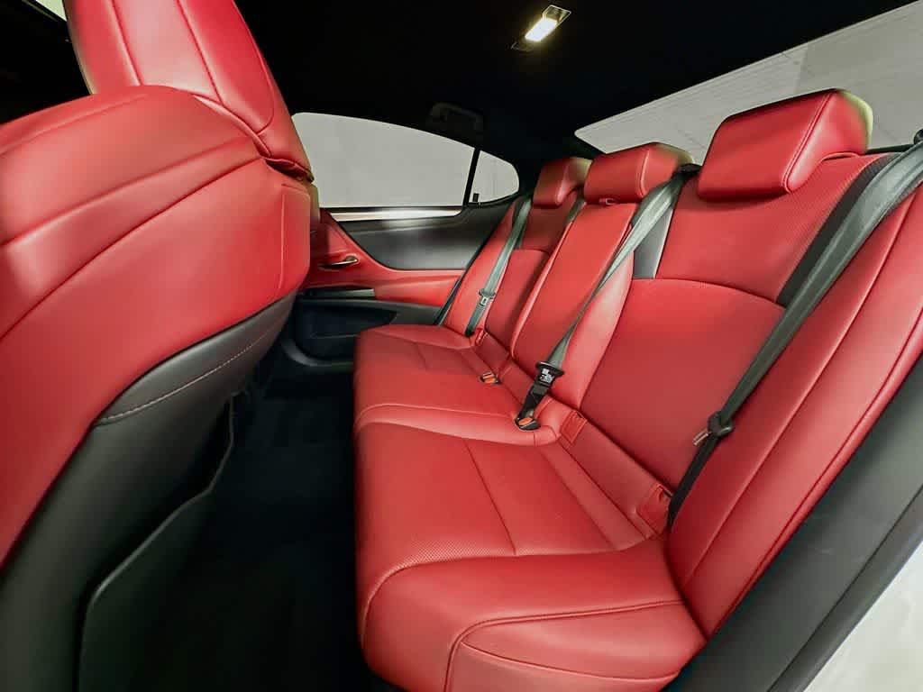 Thumbnail: 2020 Lexus ES - 14