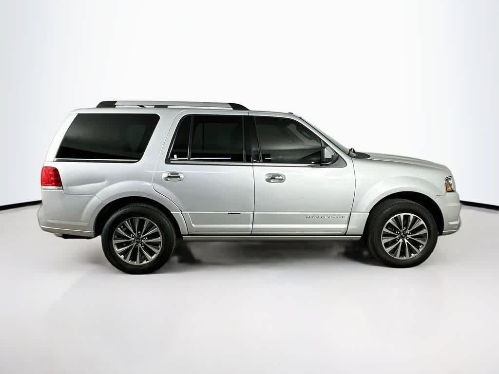 Thumbnail: 2016 Lincoln Navigator - 26