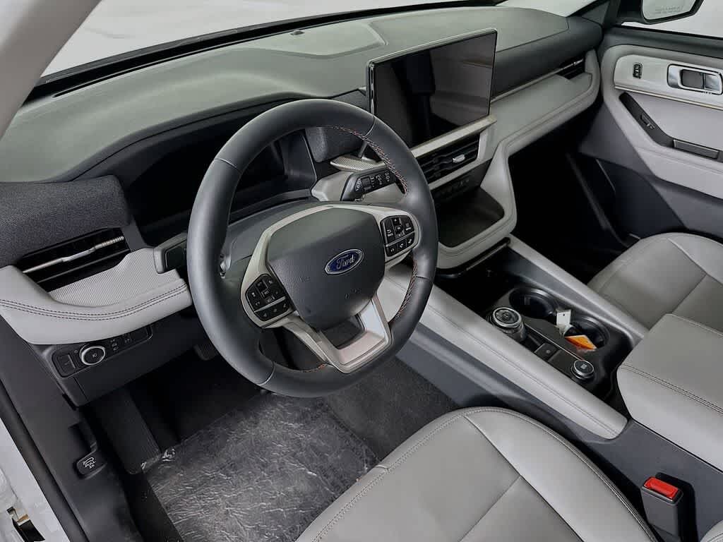 New 2025 Ford Explorer Active SUV