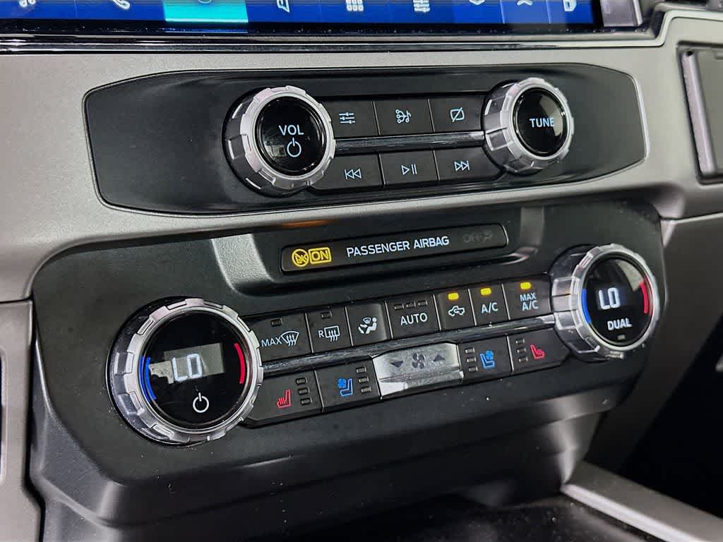 Thumbnail: 2022 Ford Econoline - 18