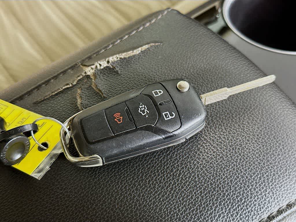 Thumbnail: 2016 Ford Fusion - 22