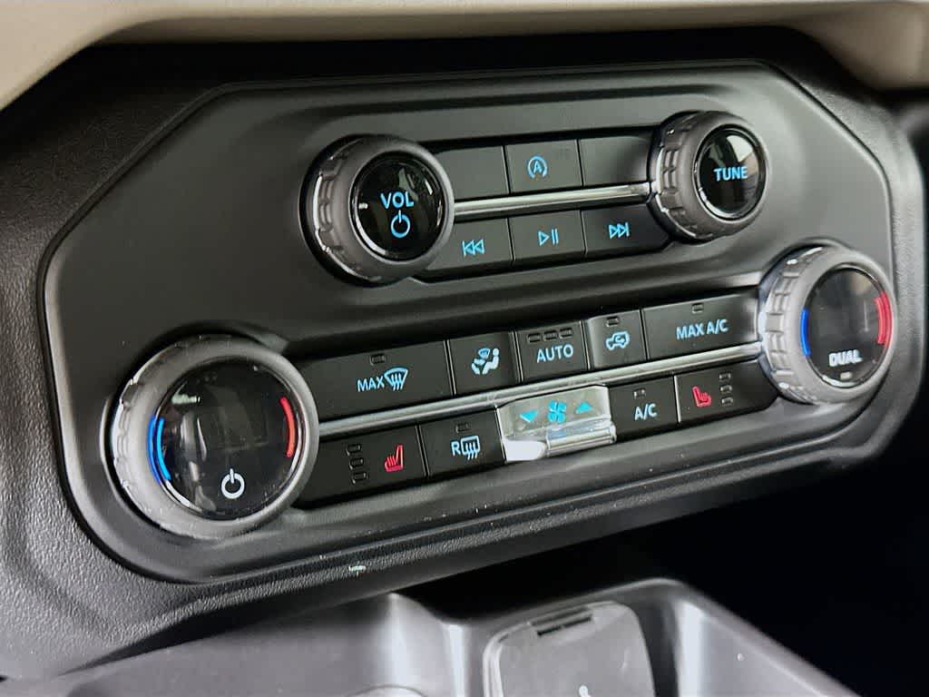 Thumbnail: 2025 Ford Bronco - 18