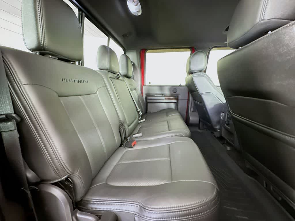 2013 Ford Econoline E-250 32