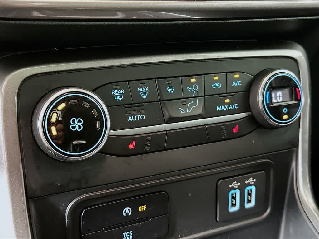 Thumbnail: 2022 Ford EcoSport - 17