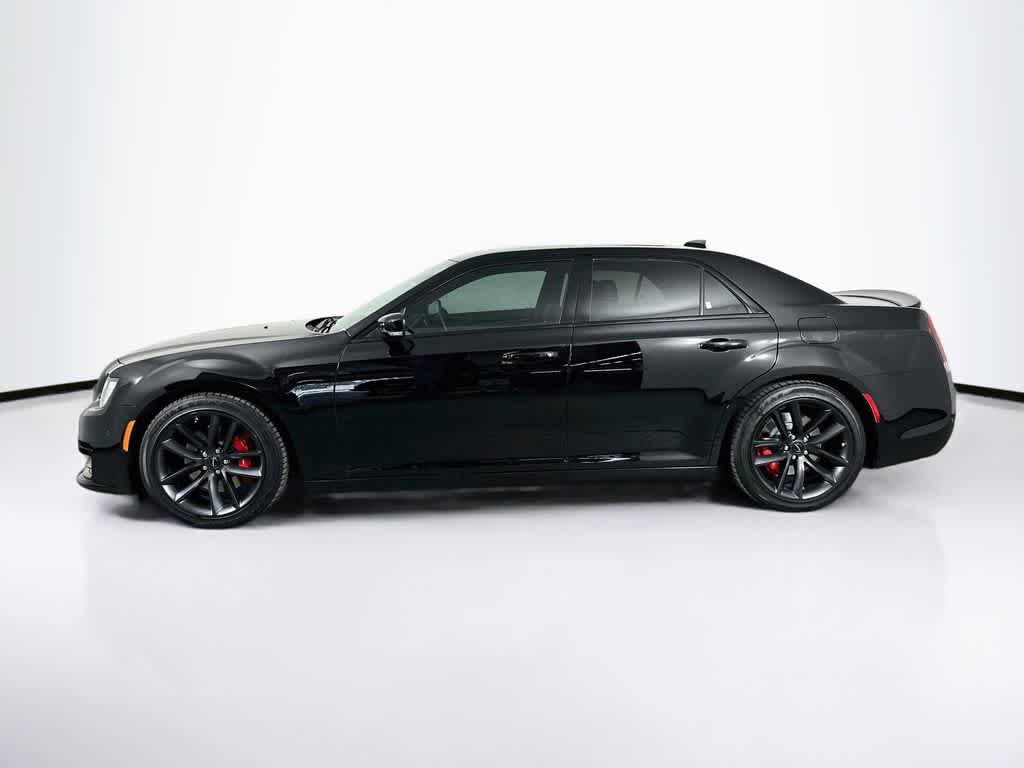 Thumbnail: 2023 Chrysler 300 - 3