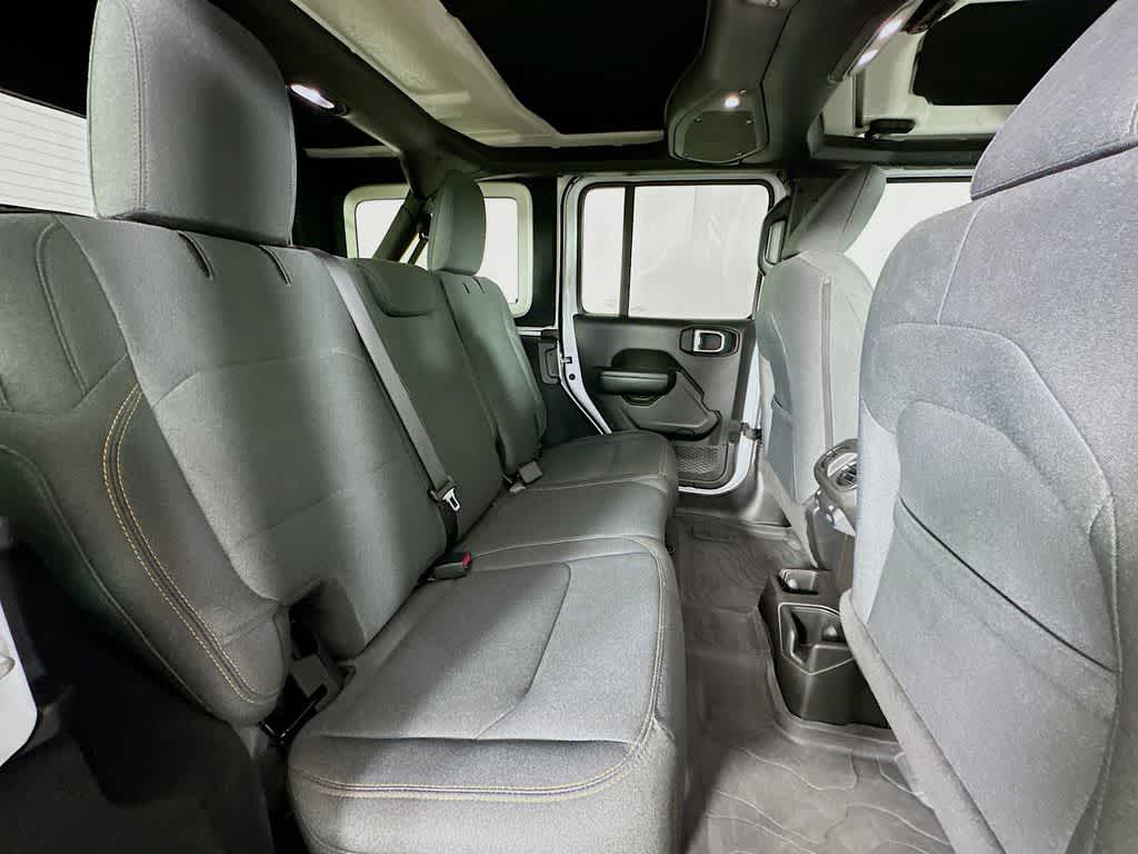 Thumbnail: 2024 Jeep Wrangler - 30