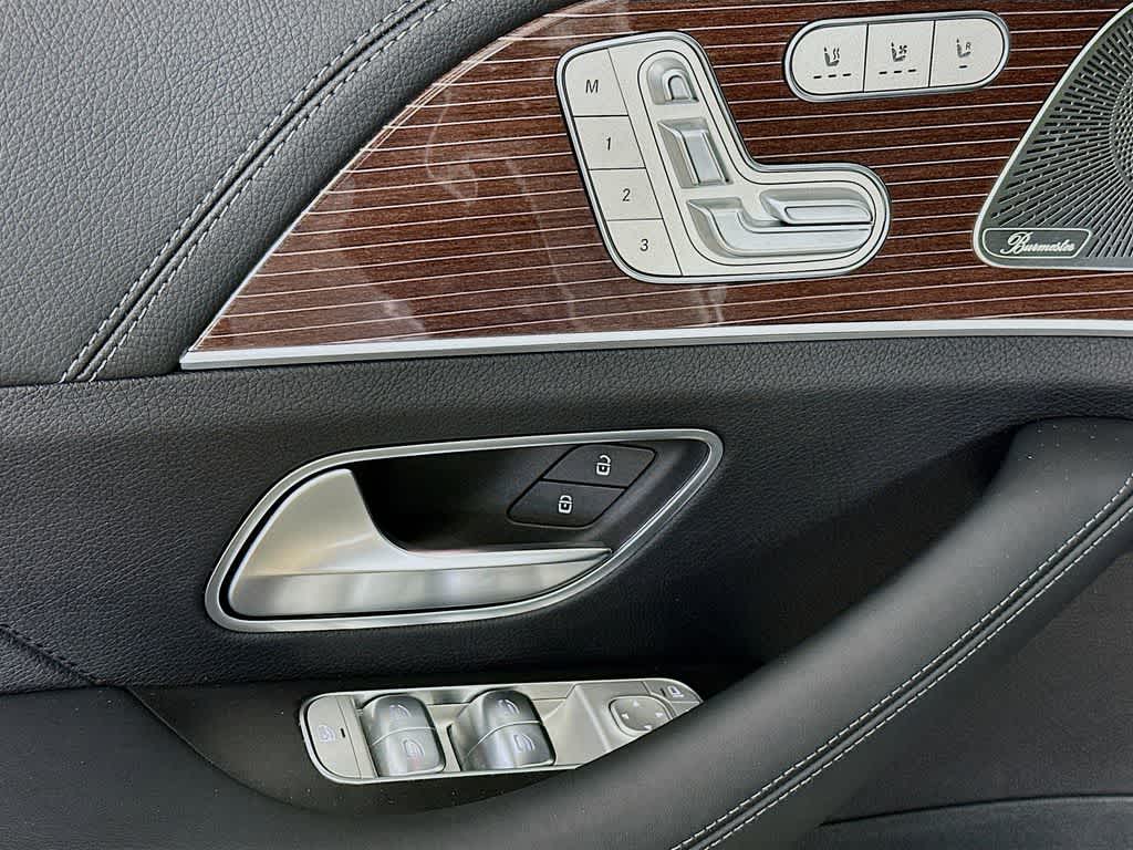 Thumbnail: 2023 Mercedes-Benz GLS - 30