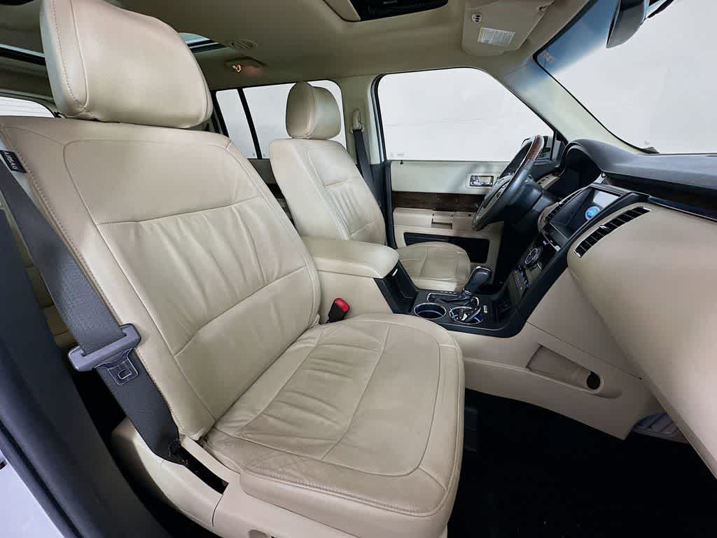 Thumbnail: 2018 Ford Flex - 15