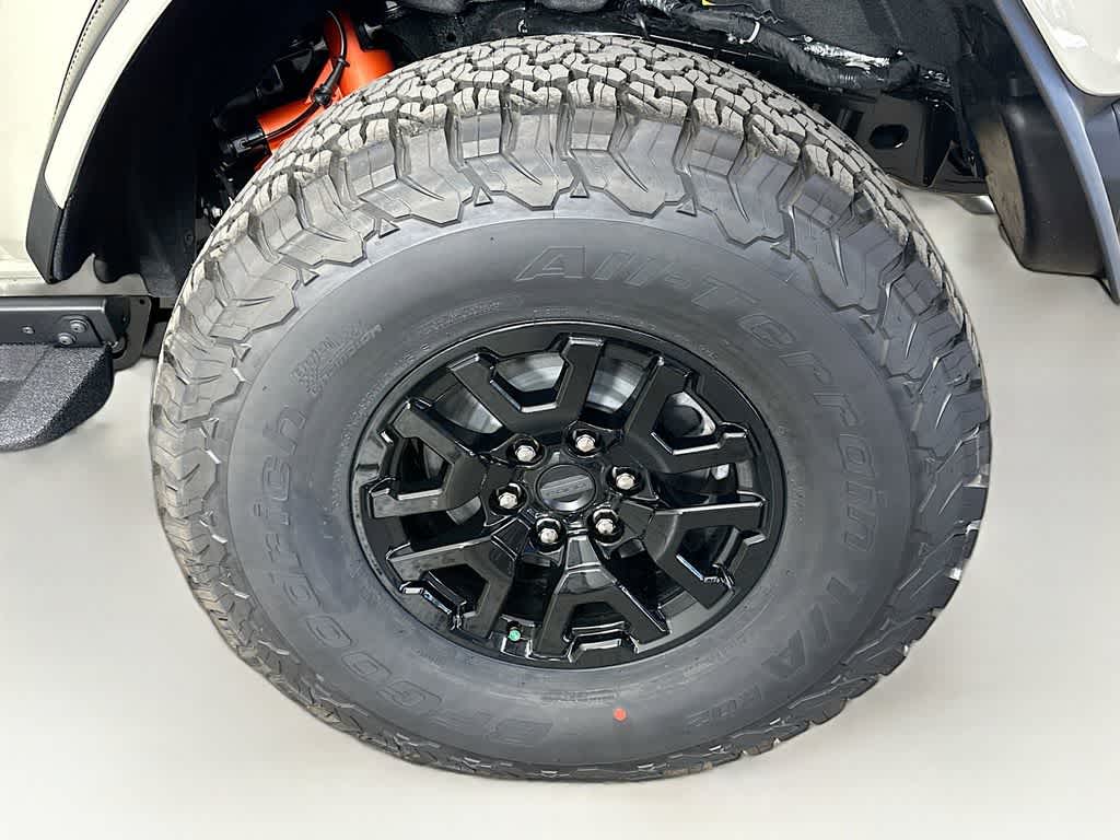 Thumbnail: 2025 Ford Bronco - 8