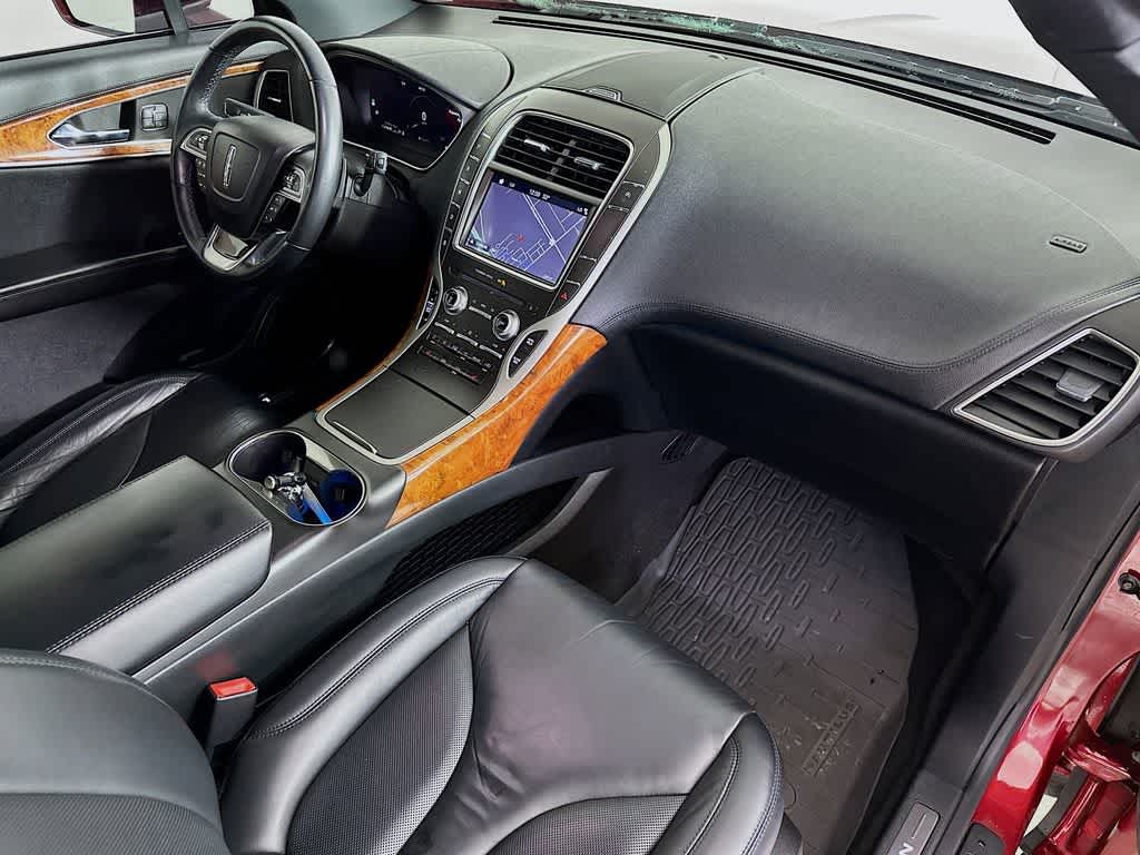 Thumbnail: 2019 Lincoln Nautilus - 34