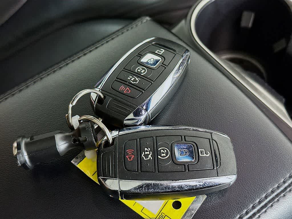 Thumbnail: 2019 Lincoln Nautilus - 22