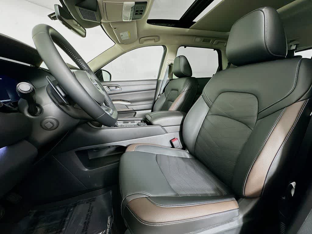 Thumbnail: 2025 Nissan Pathfinder - 11
