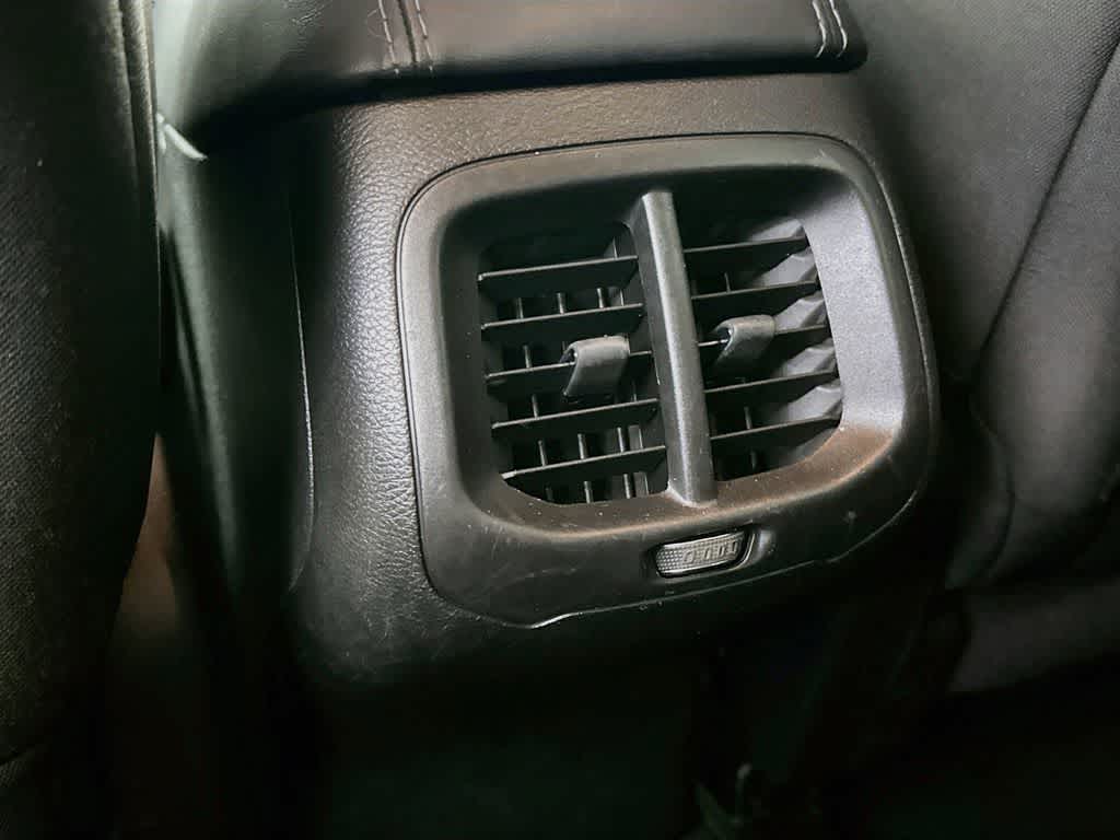 Thumbnail: 2020 Jeep Cherokee - 12