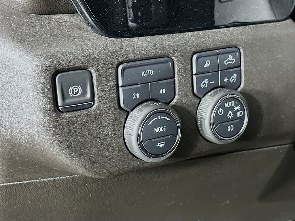 Thumbnail: 2024 Chevrolet Silverado 1500 - 27