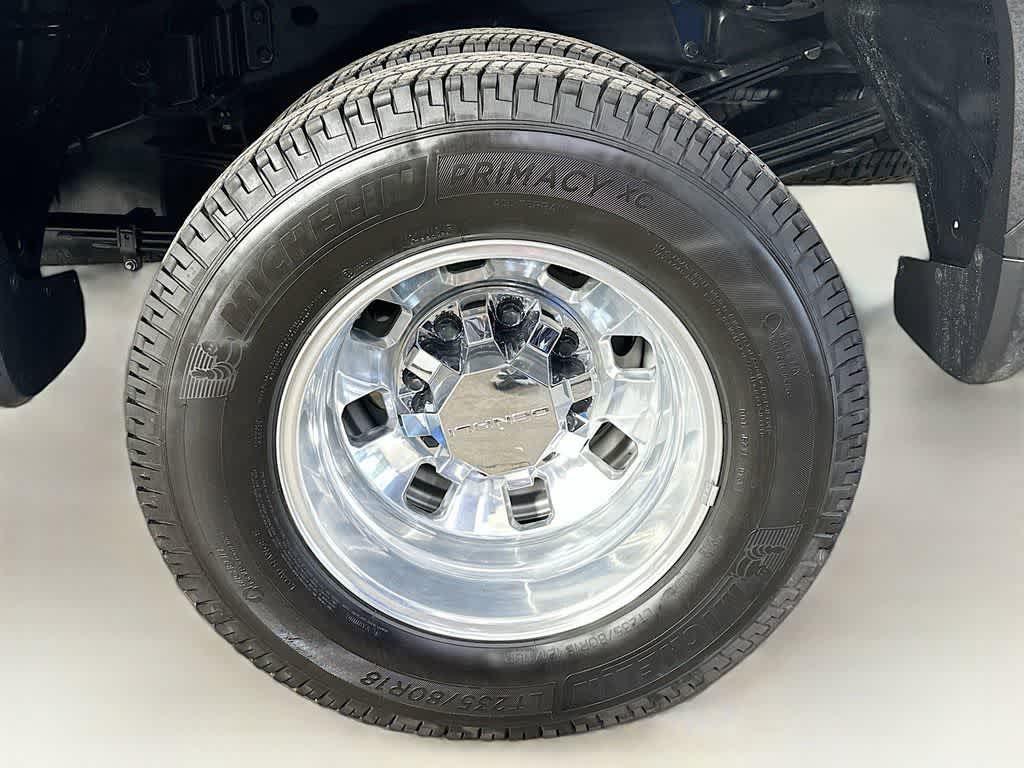 2024 GMC Sierra 3500  8