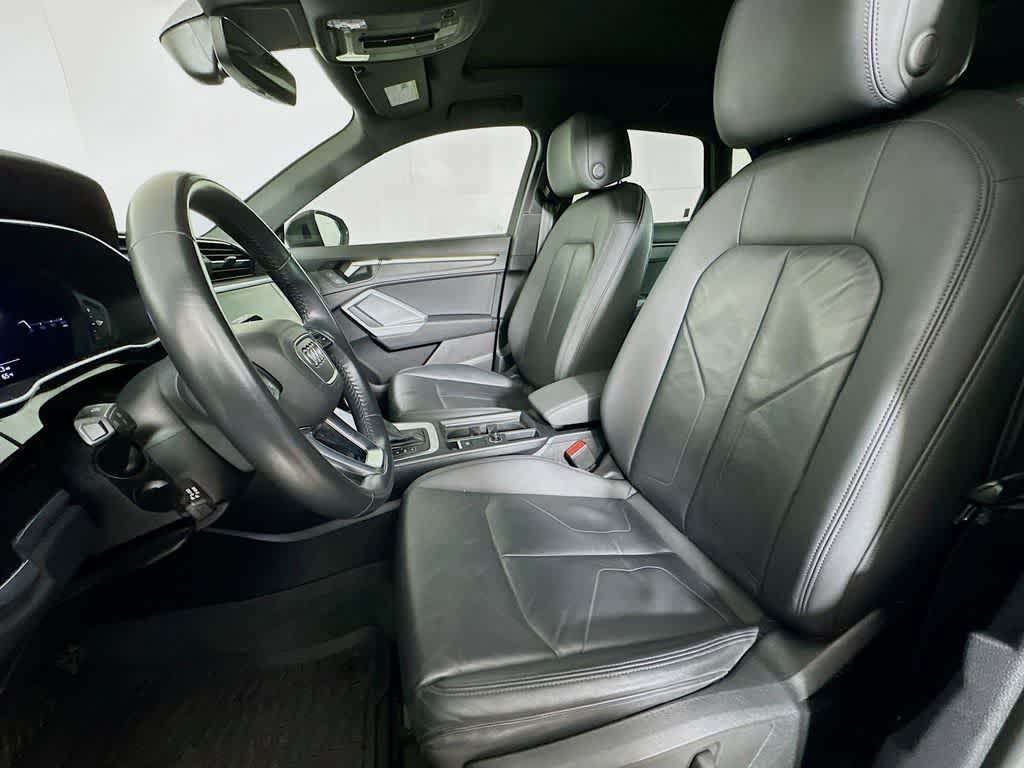 Thumbnail: 2020 Audi Q3 - 12