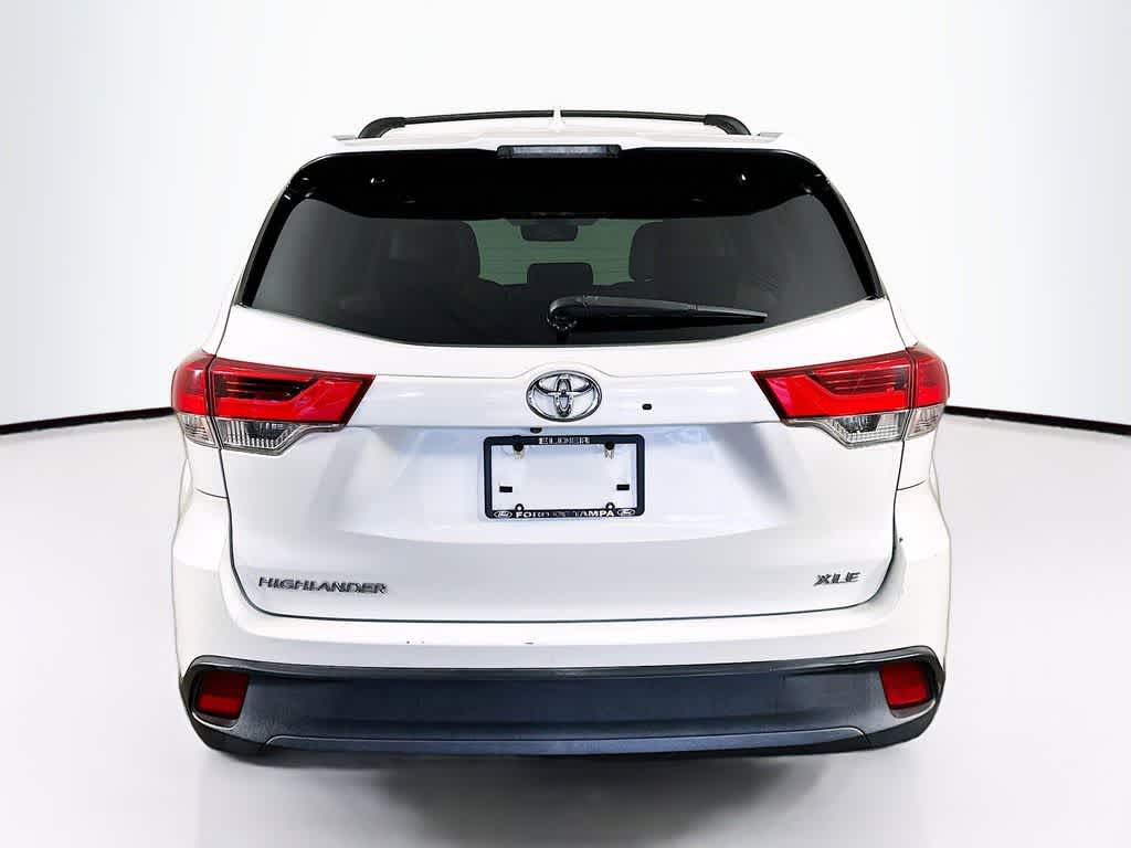 Thumbnail: 2017 Toyota Highlander - 5