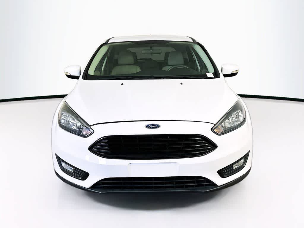 Thumbnail: 2016 Ford Focus - 6