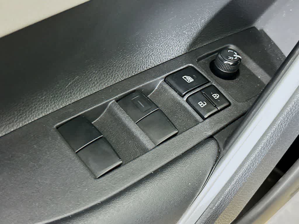 Thumbnail: 2023 Toyota Corolla Cross - 28