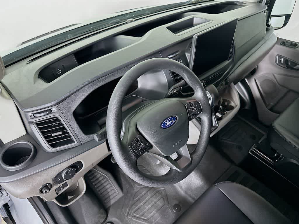 Thumbnail: 2026 Ford Transit Series - 2