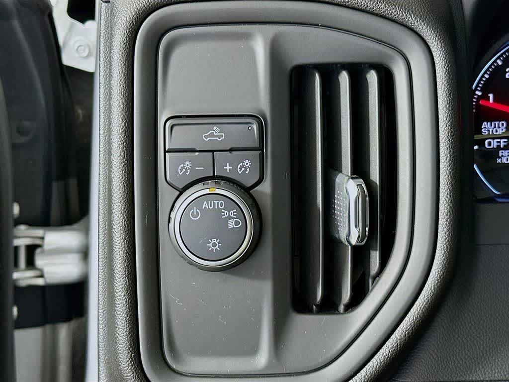 Thumbnail: 2021 Chevrolet Silverado 1500 - 25