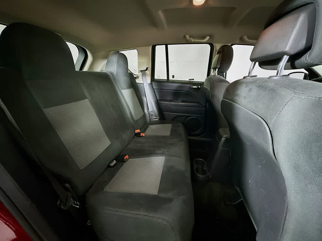 Thumbnail: 2016 Jeep Compass - 28