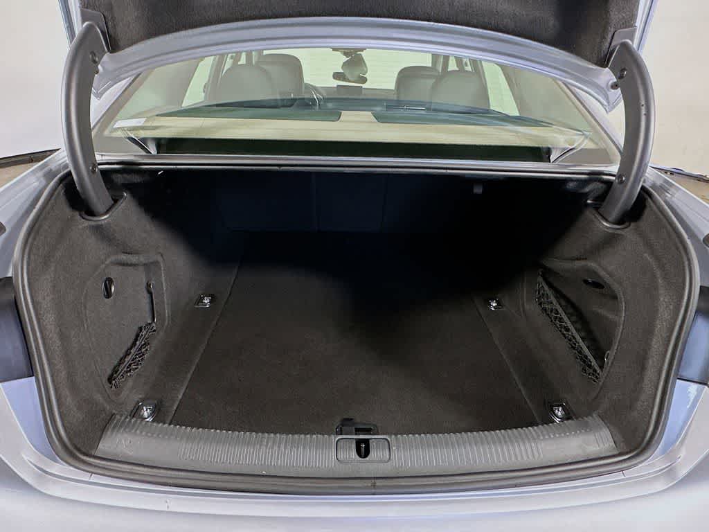 Thumbnail: 2018 Audi A4 - 21