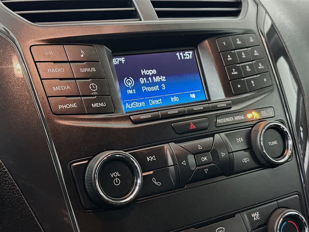 Thumbnail: 2019 Ford Explorer - 17