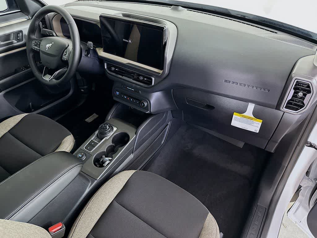 Thumbnail: 2025 Ford Bronco Sport - 31