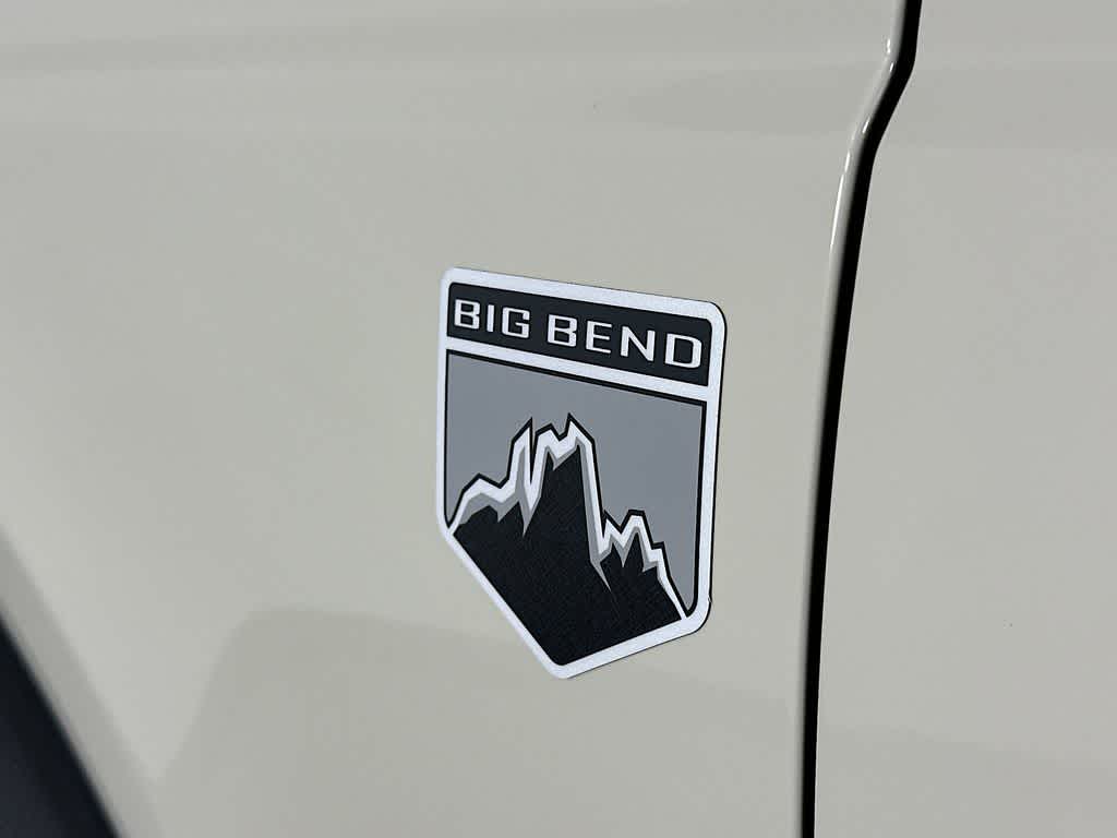 Thumbnail: 2025 Ford Bronco - 7