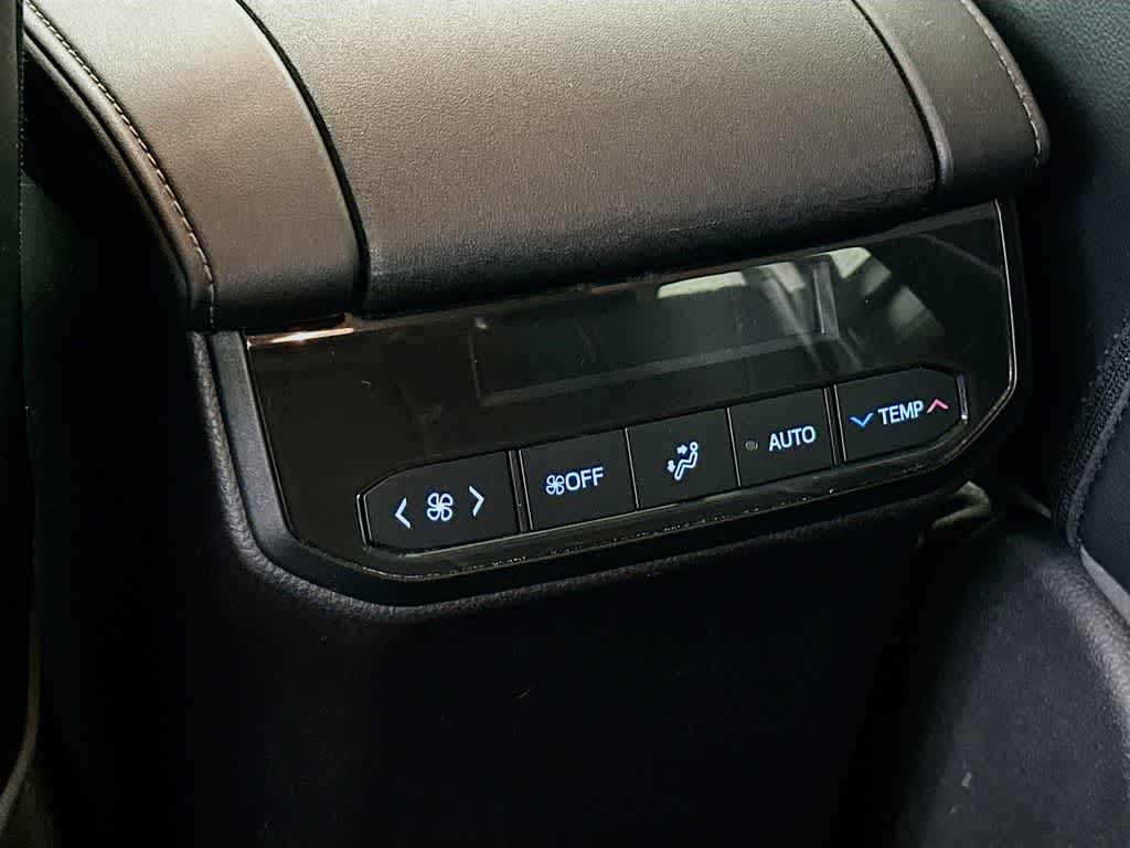Thumbnail: 2021 Toyota Highlander - 13