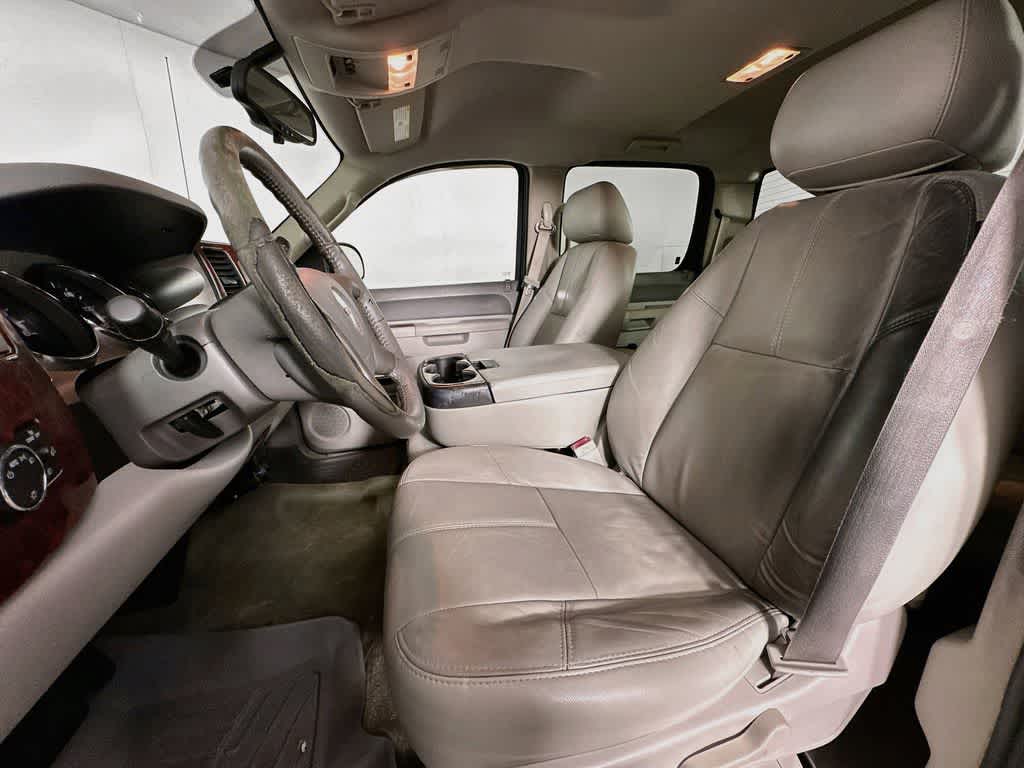 Thumbnail: 2011 GMC Sierra 1500 - 12
