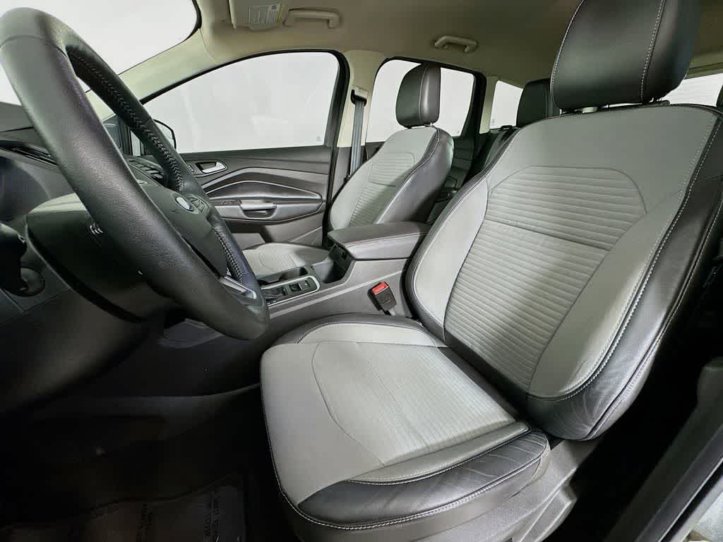 2019 Ford Escape SE 12