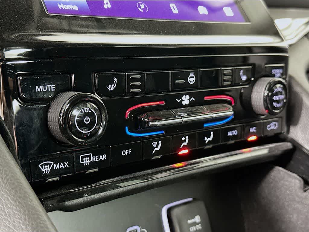 Thumbnail: 2022 Jeep Grand Cherokee L - 17