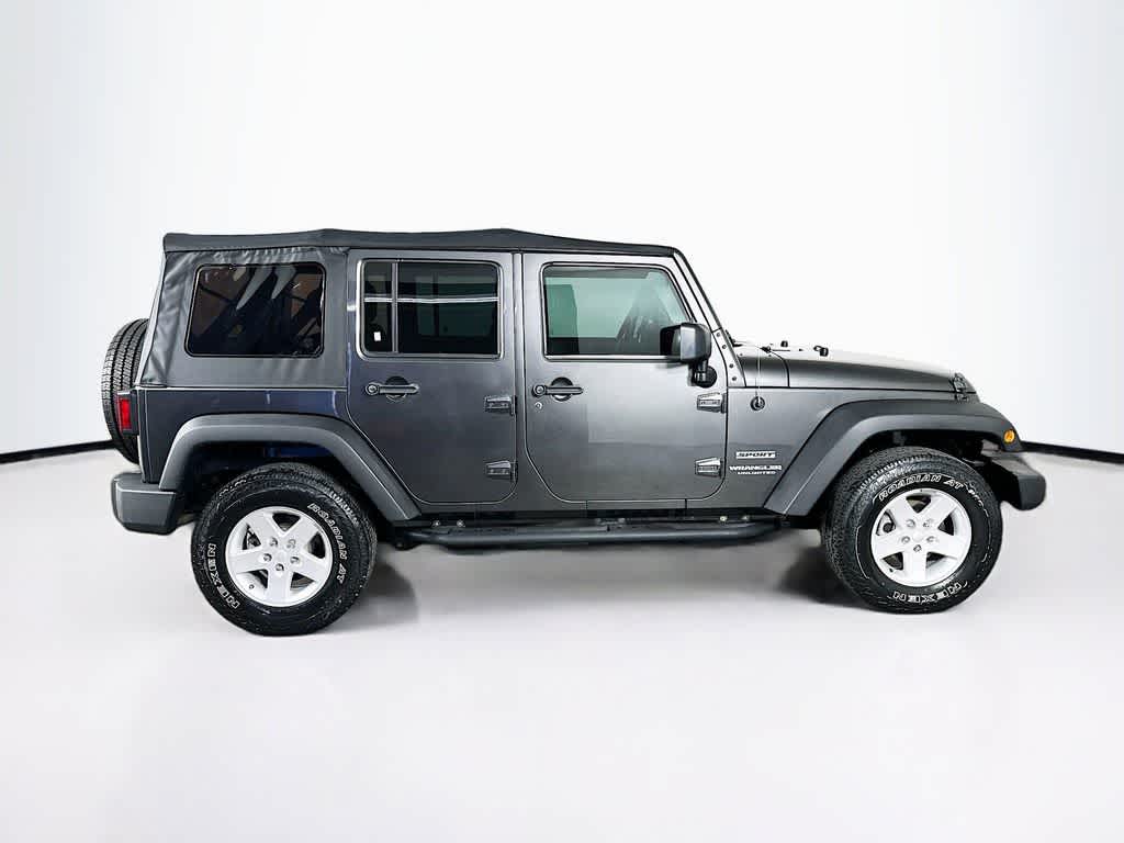 Thumbnail: 2017 Jeep Wrangler - 25