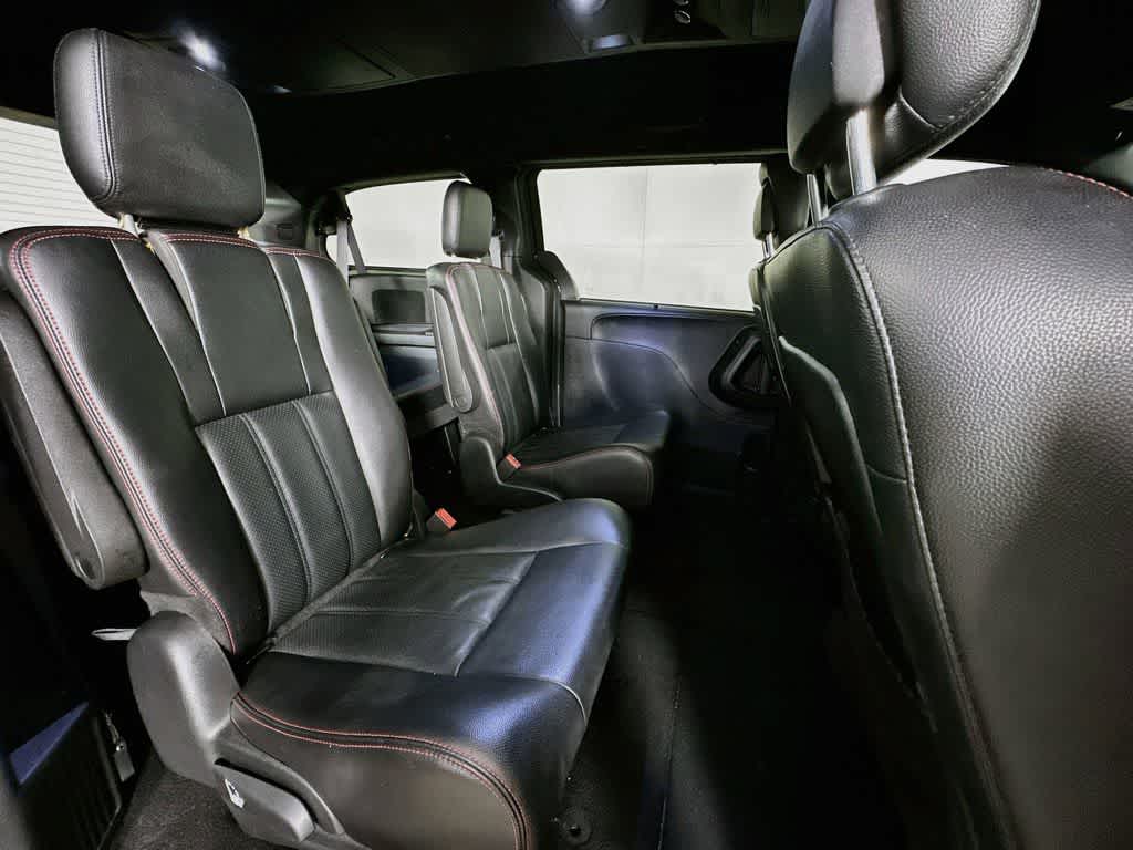 Thumbnail: 2019 Dodge Grand Caravan - 32