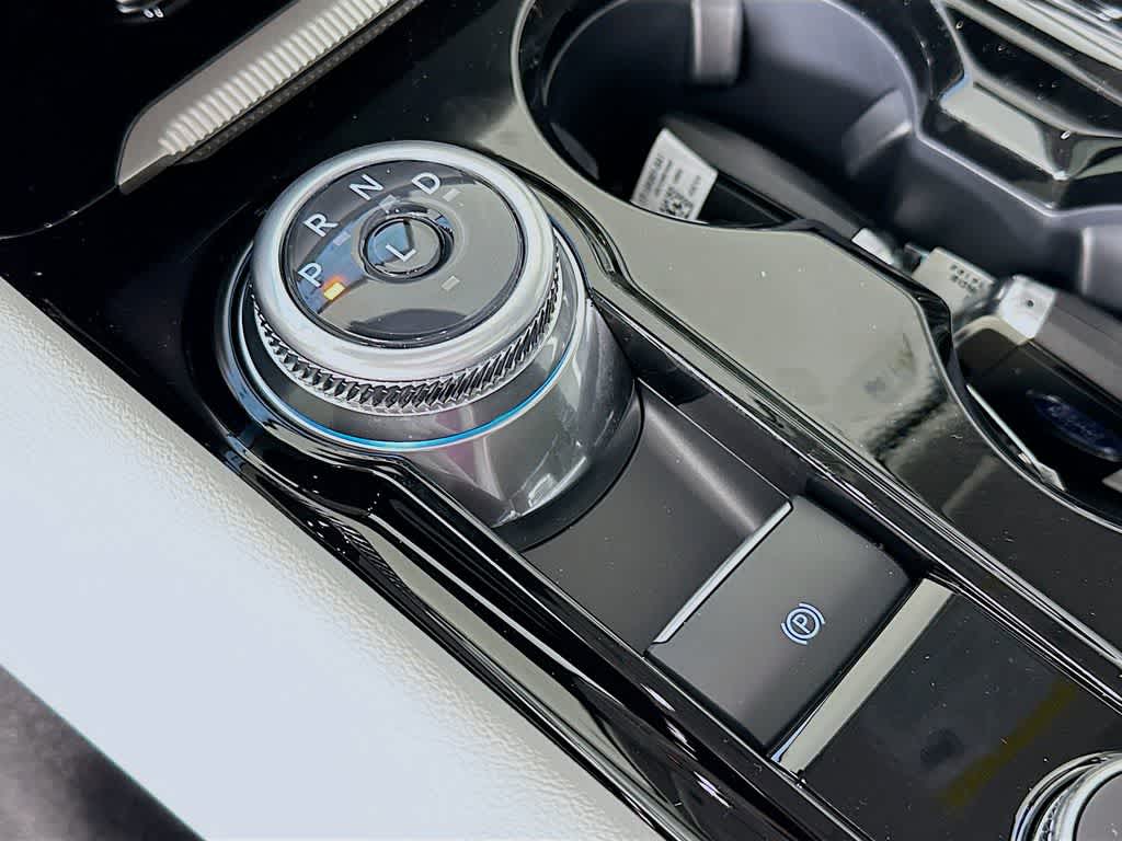 Thumbnail: 2025 Ford Explorer - 18