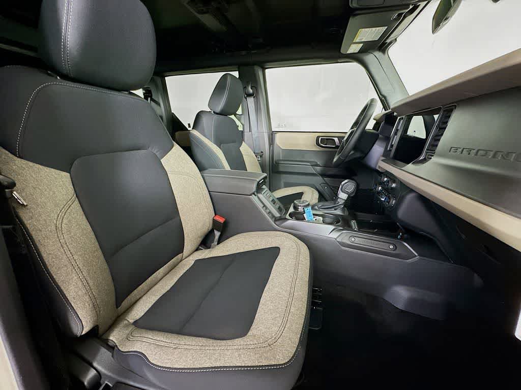 Thumbnail: 2025 Ford Bronco - 15