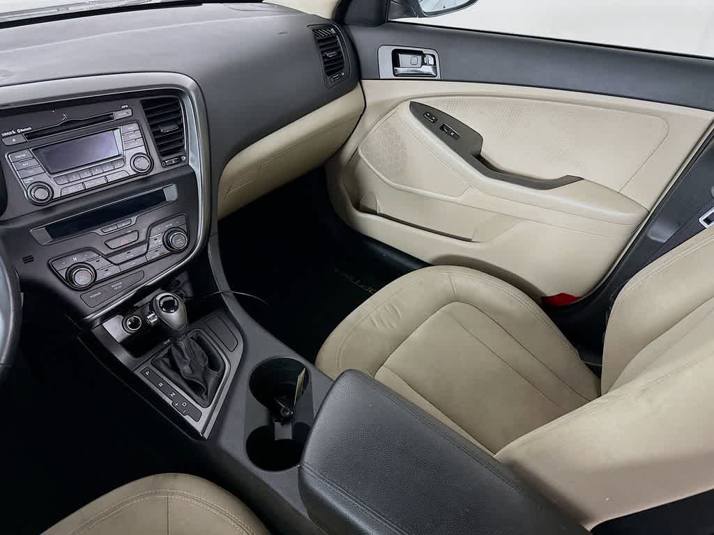 Thumbnail: 2012 Kia Optima - 11