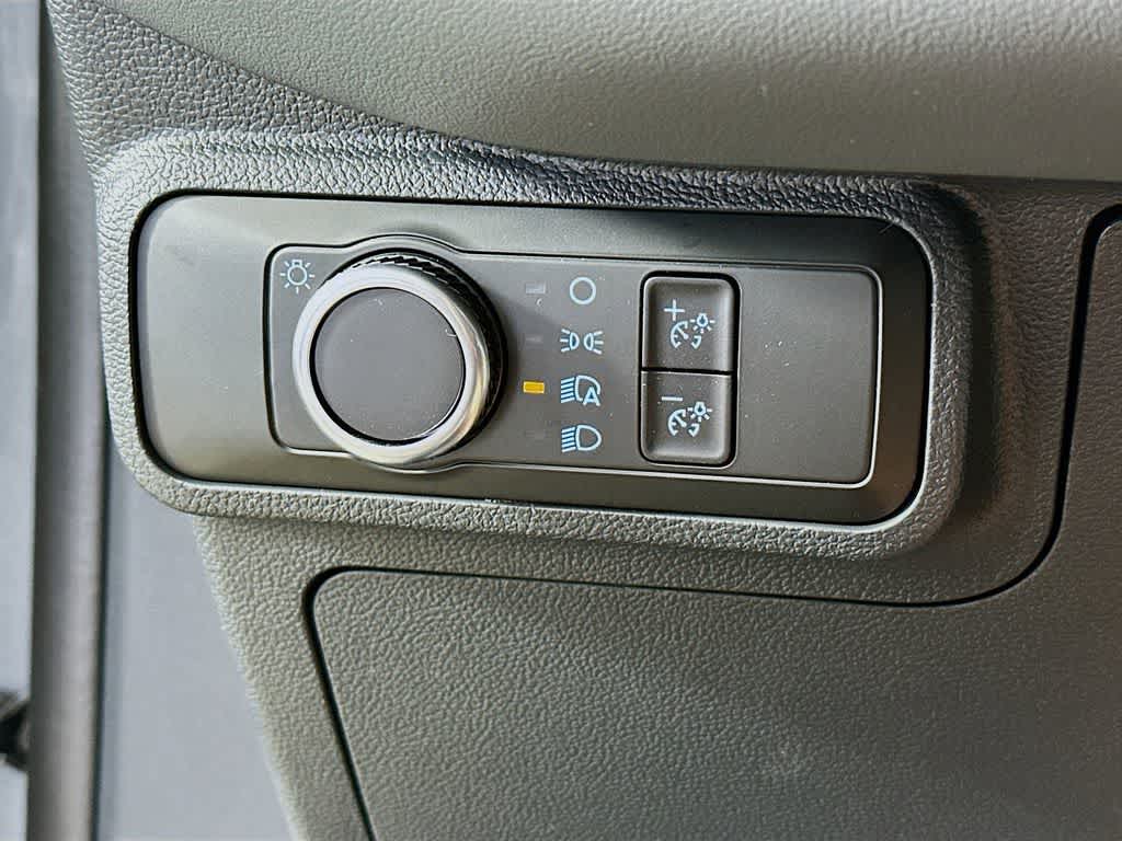 Thumbnail: 2026 Ford Explorer - 24