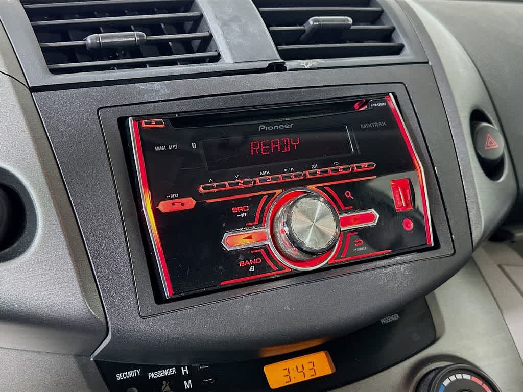 Thumbnail: 2010 Toyota RAV4 - 30