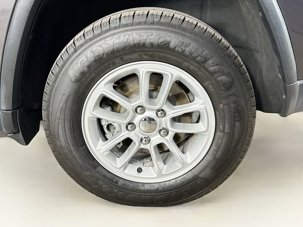 Thumbnail: 2020 Jeep Grand Cherokee - 8