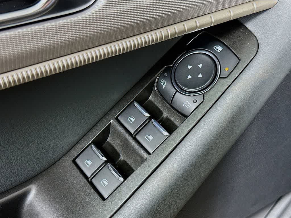 Thumbnail: 2025 Ford Explorer - 28