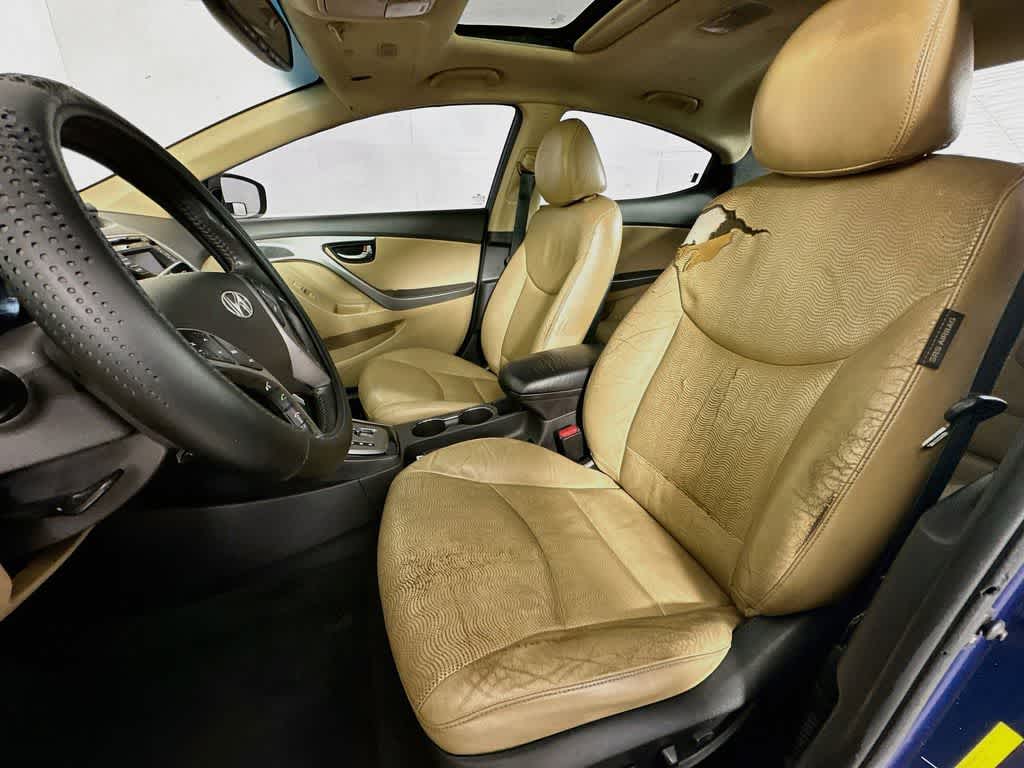 Thumbnail: 2013 Hyundai Elantra - 12