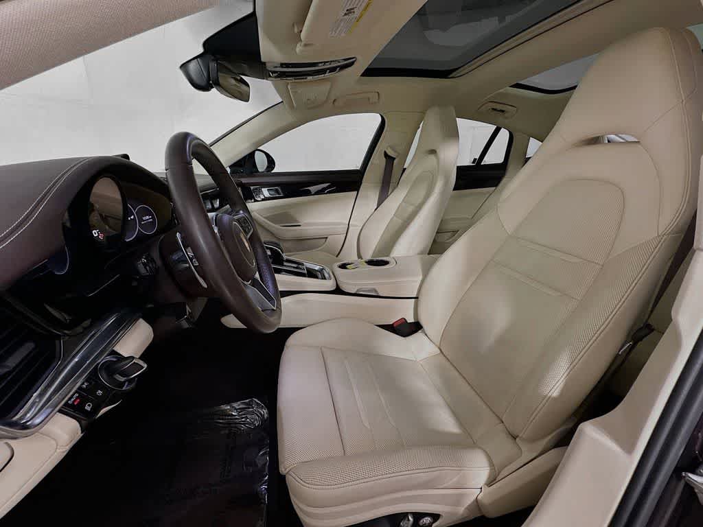 Thumbnail: 2020 Porsche Panamera - 12