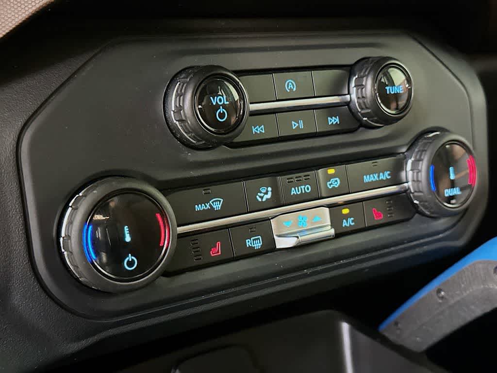 Thumbnail: 2022 Ford Bronco - 16